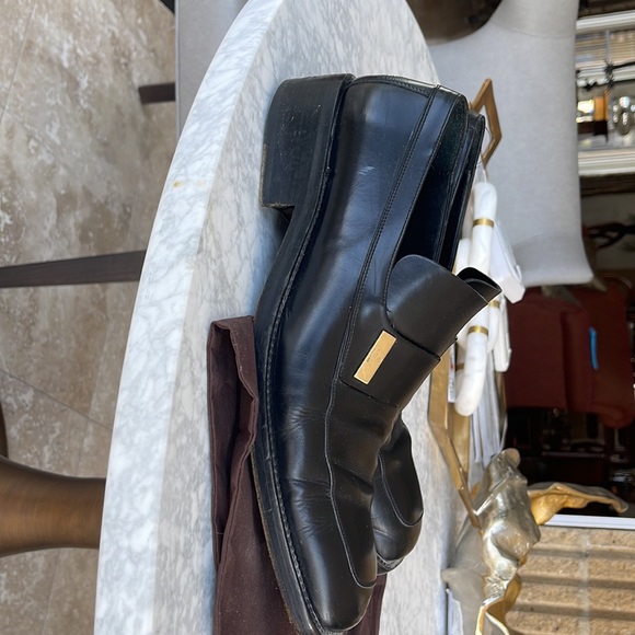 Men's authentic Gucci loafers size 11.5. Very comfortable and square toe. - Picture 9 of 9